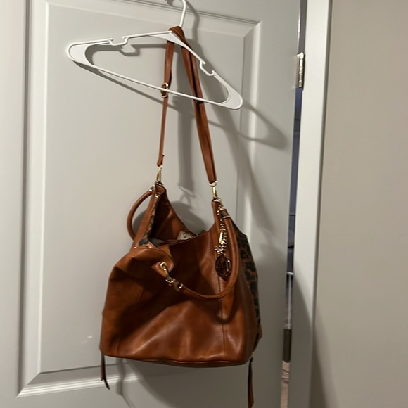 Cross body bag - Picture 3 of 5